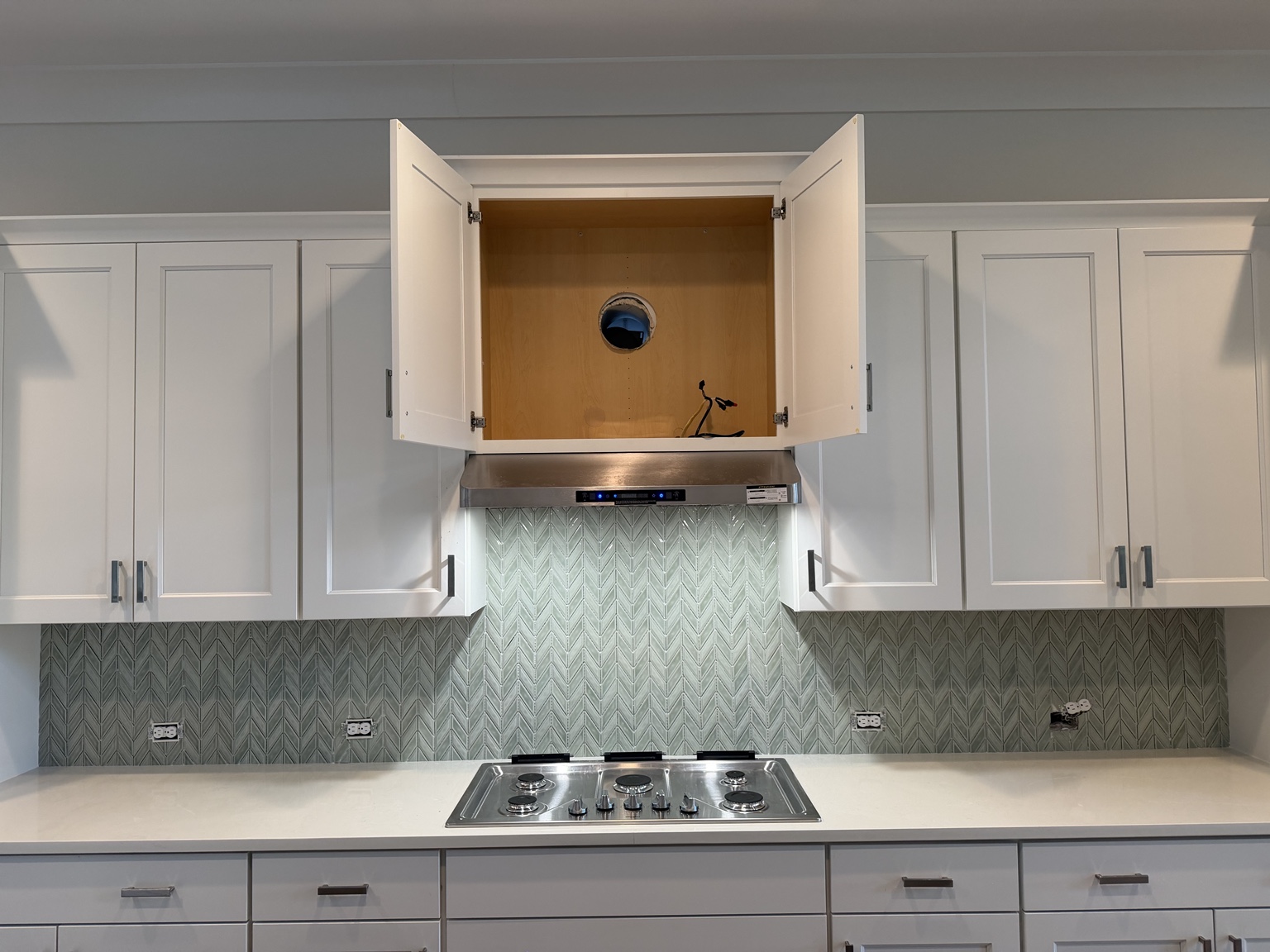 Chevron tile backsplash